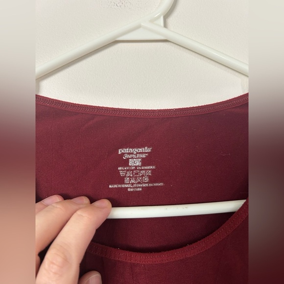 Patagonia Women's Crewneck Long Sleeve Shirt in Maroon Size Medium - Picture 4 of 8